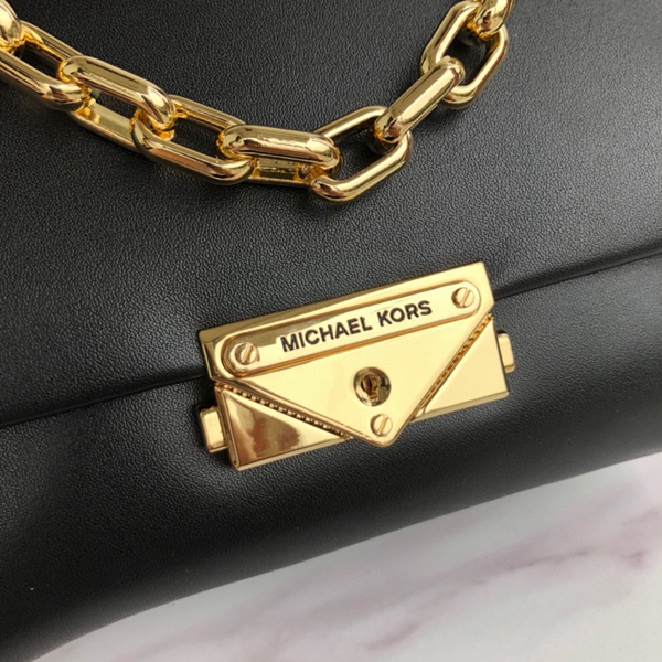 マイケルコースバッグ内部構造